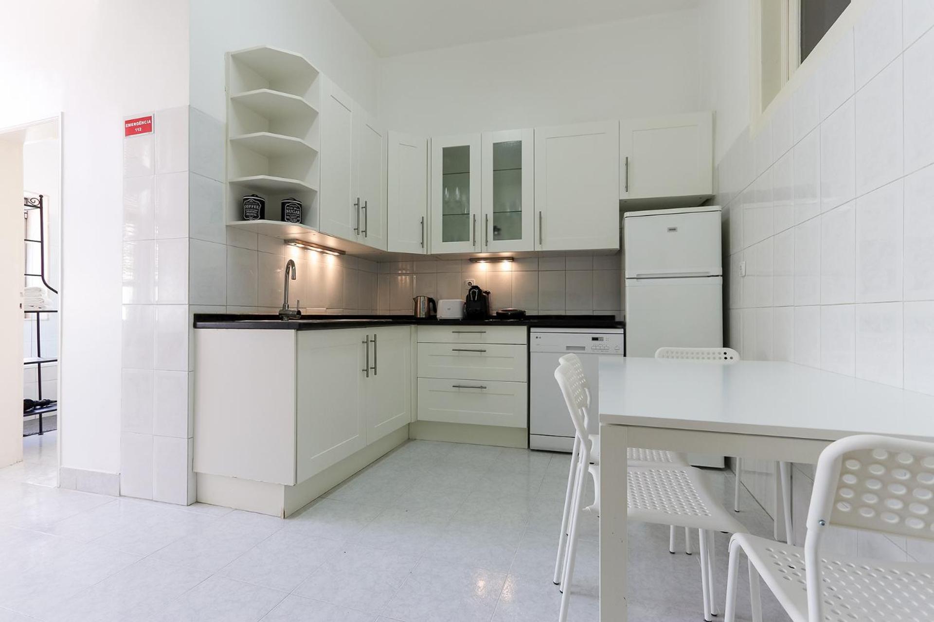 Cozy And Sunny Apartment - Anjos, Lisboa Ngoại thất bức ảnh